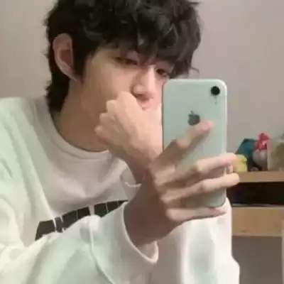 訾幻灵